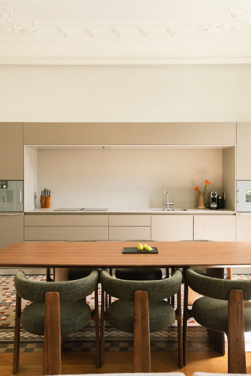 Appartement de 2 chambres à louer à Barcelone ville - 15 200 € (Ref: 9804779)