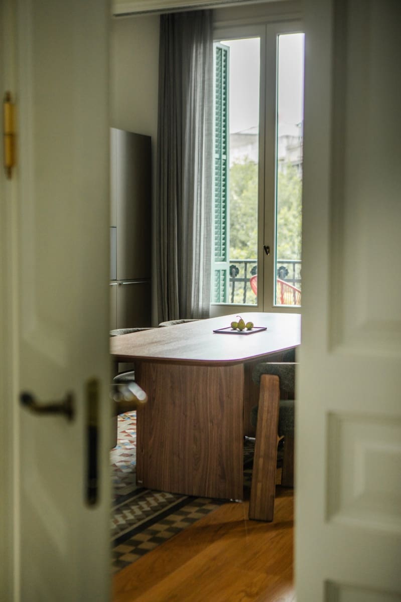 Appartement de 2 chambres à louer à Barcelone ville - 15 200 € (Ref: 9804779)