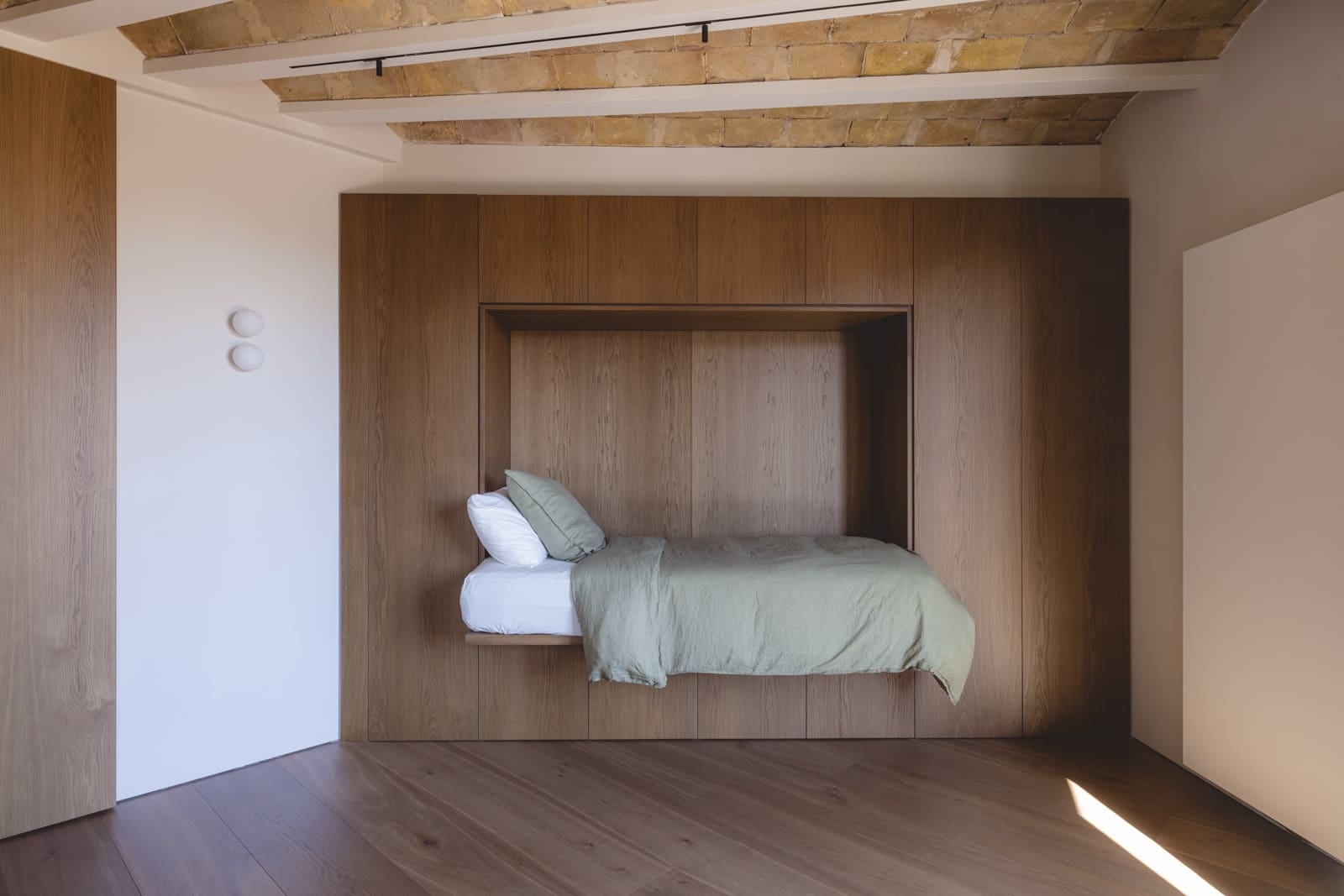 2 bedroom Apartment for sale in Barcelona city - € 1,440,000 (Ref: 9804928)