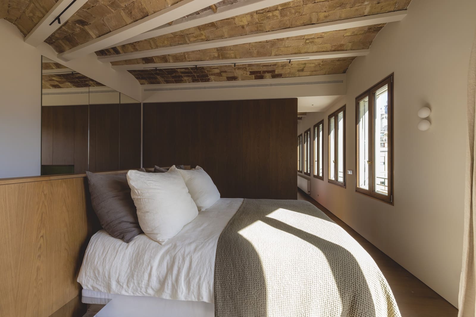 2 bedroom Apartment for sale in Barcelona city - € 1,440,000 (Ref: 9804928)