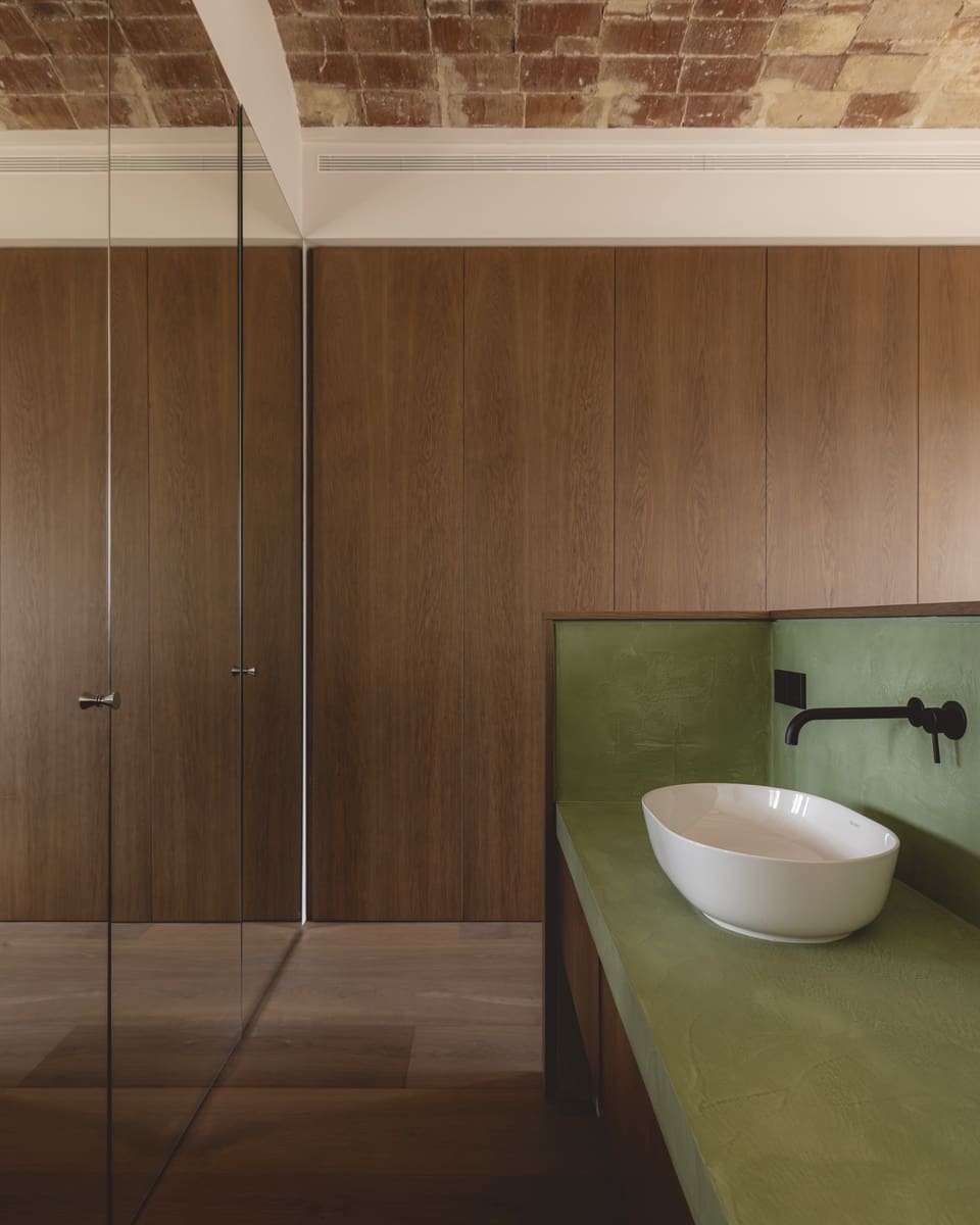 2 bedroom Apartment for sale in Barcelona city - € 1,399,000 (Ref: 9804928)