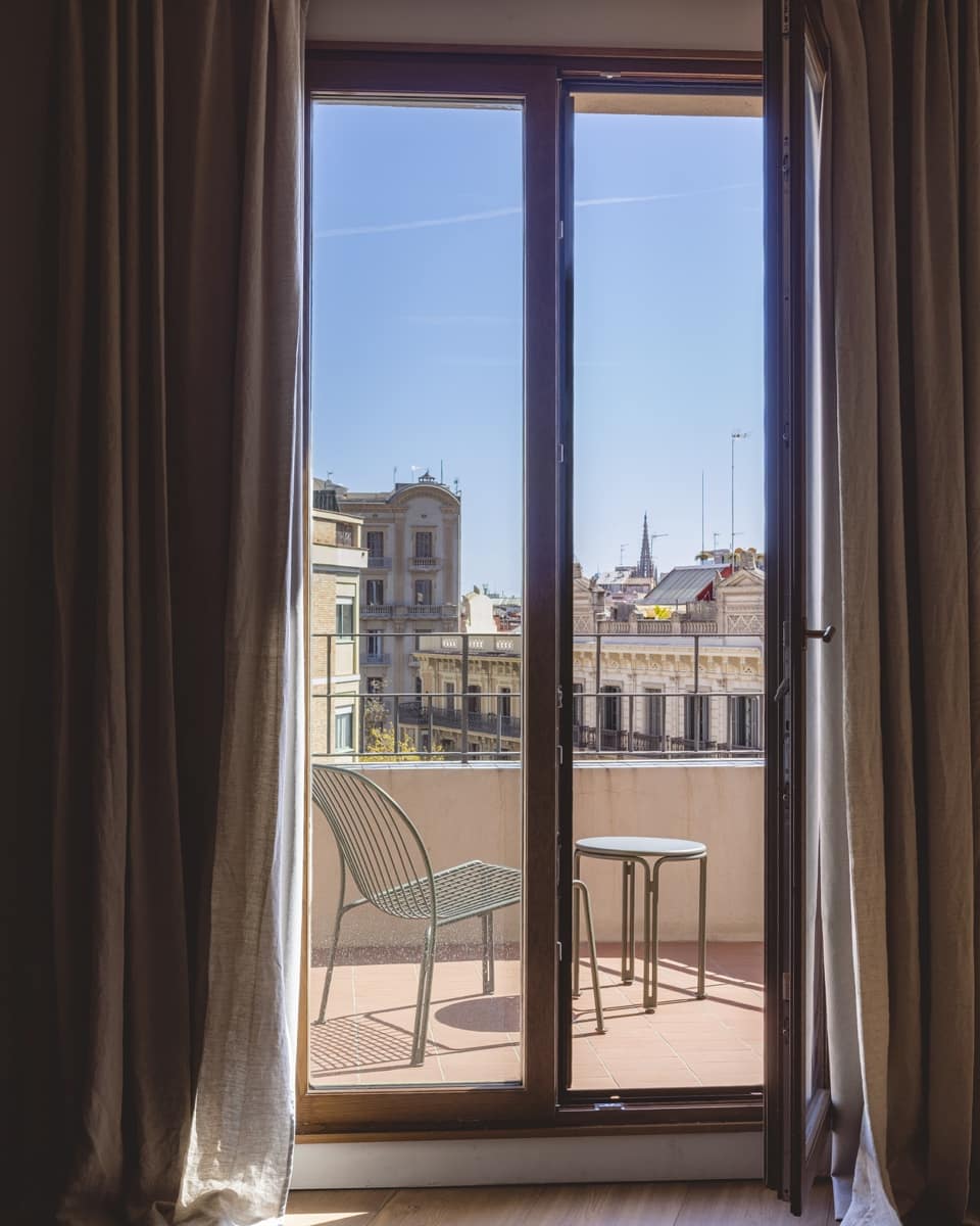 2 bedroom Apartment for sale in Barcelona city - € 1,399,000 (Ref: 9804928)