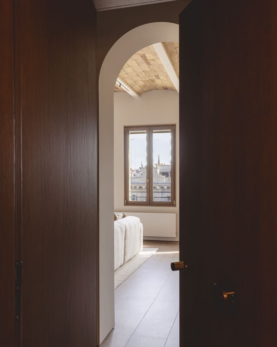 2 bedroom Apartment for sale in Barcelona city - € 1,399,000 (Ref: 9804928)