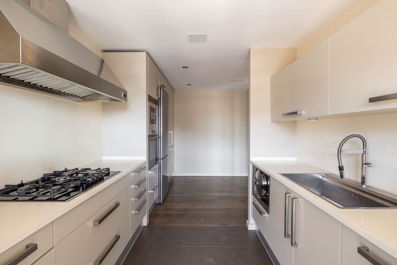 3 camera da letto Appartamento da affittare in Barcelona citta con piscina garage - 10.700 € (Rif: 9898351)