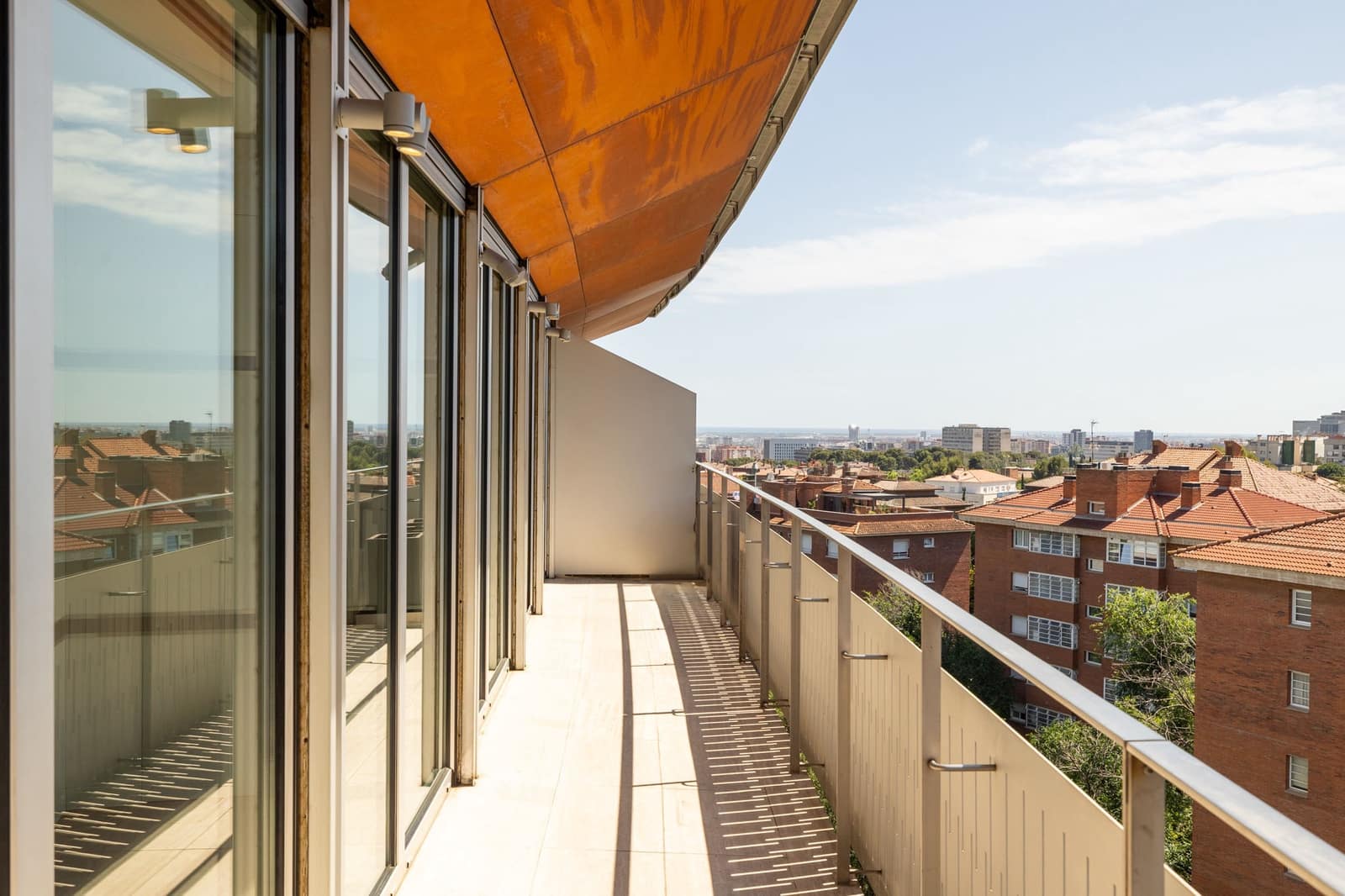 3 camera da letto Appartamento da affittare in Barcelona citta con piscina garage - 10.700 € (Rif: 9898351)