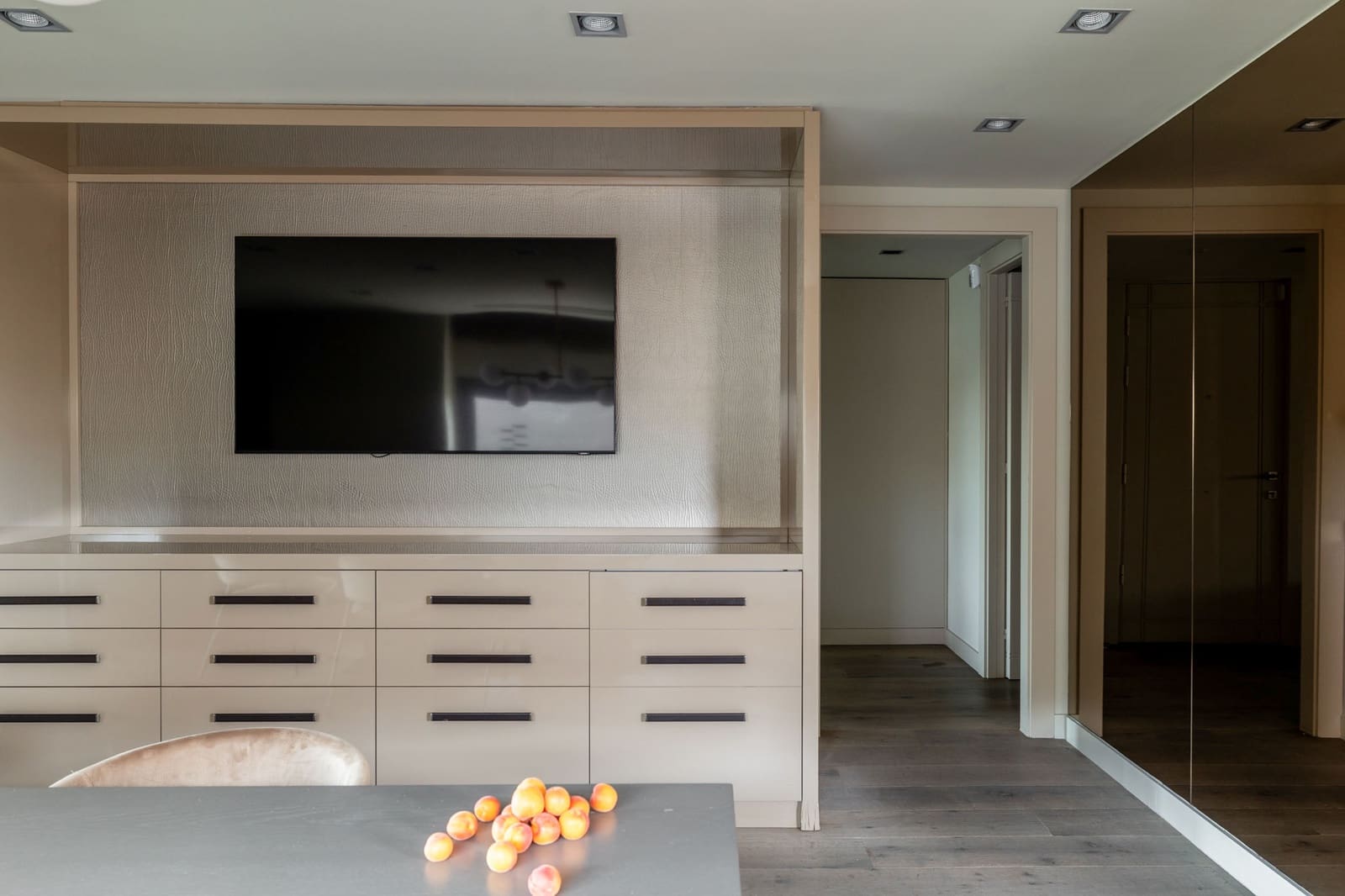 4 bedroom Apartment for rent in Barcelona city with pool - € 11,600 (Ref: 9924901)