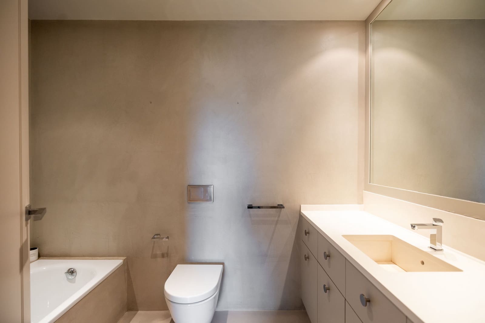 4 bedroom Apartment for rent in Barcelona city with pool - € 11,600 (Ref: 9924901)