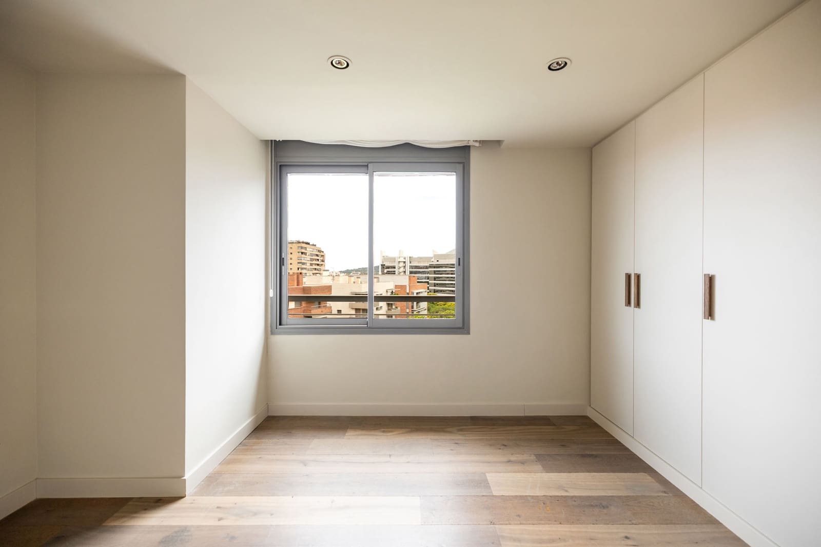 4 bedroom Apartment for rent in Barcelona city with pool - € 11,600 (Ref: 9924901)