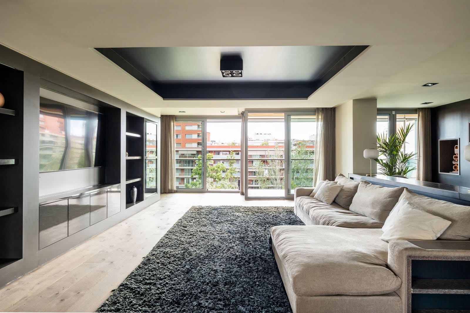 4 bedroom Apartment for rent in Barcelona city with pool - € 11,600 (Ref: 9924901)