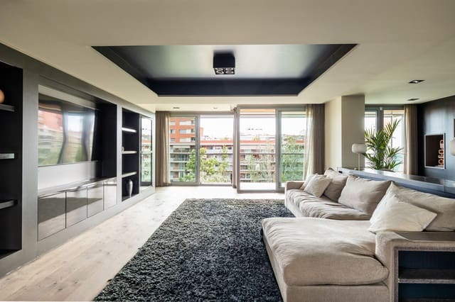 4 makuuhuone Huoneisto vuokrattavana paikassa Barcelona kaupunki mukana uima-altaan - 11 600 € (Ref: 9924901)