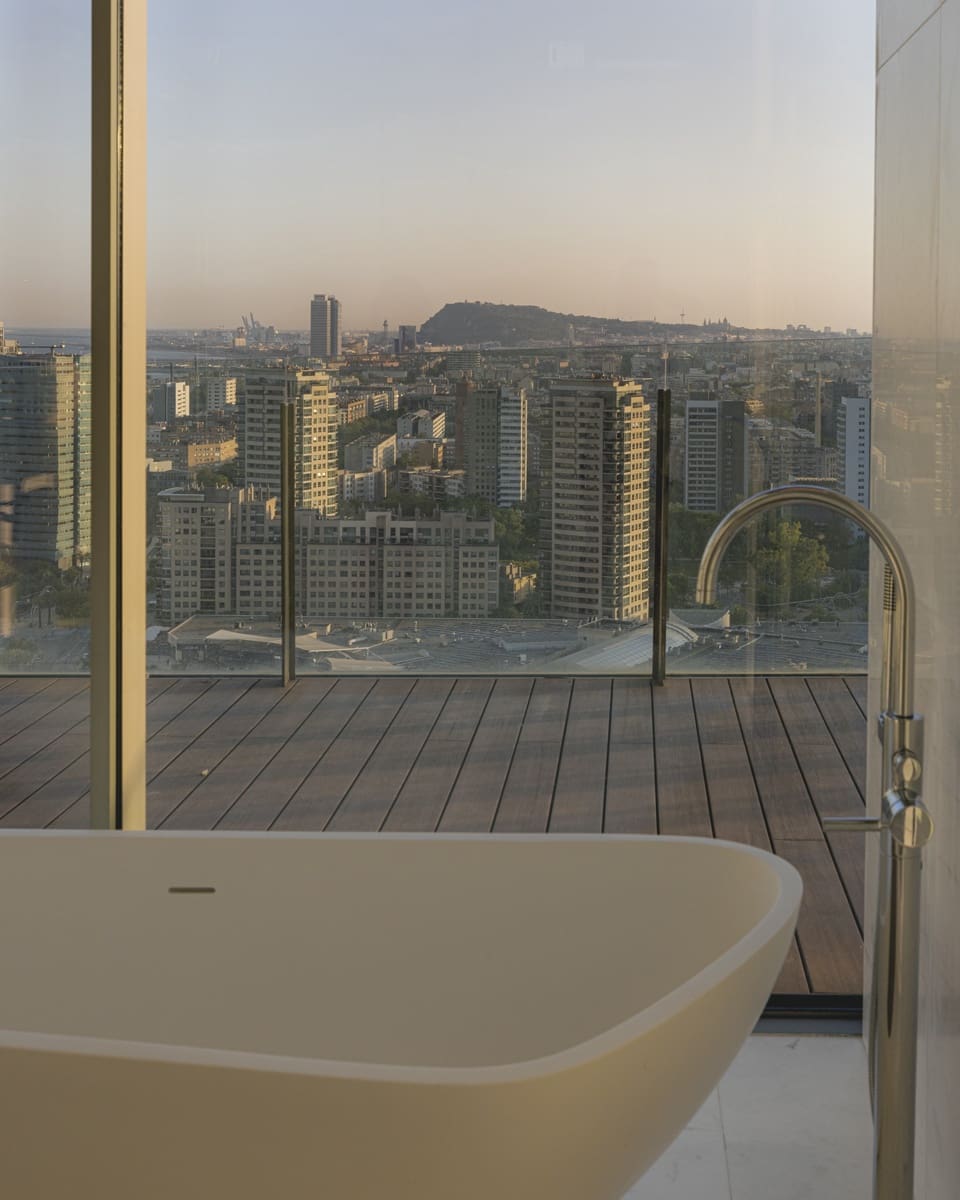 3 soveværelse Penthouse til salg i Barcelona by med swimmingpool garage - € 14.300.000 (Ref: 9944399)