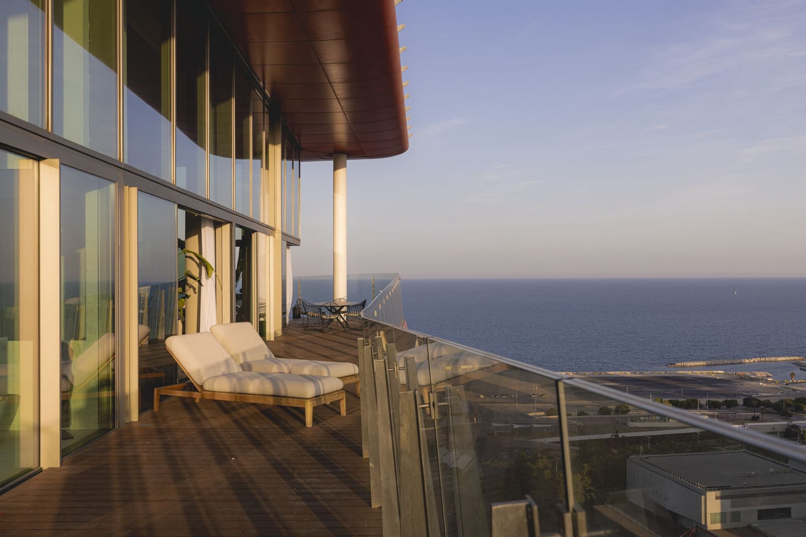 3 soveværelse Penthouse til salg i Barcelona by med swimmingpool garage - € 14.300.000 (Ref: 9944399)