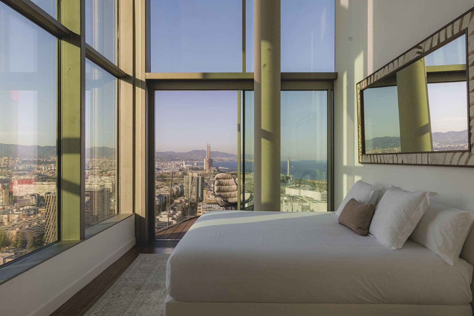 3 soveværelse Penthouse til salg i Barcelona by med swimmingpool garage - € 14.300.000 (Ref: 9944399)