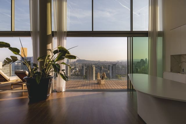 3 soveværelse Penthouse til salg i Barcelona by med swimmingpool garage - € 14.300.000 (Ref: 9944399)