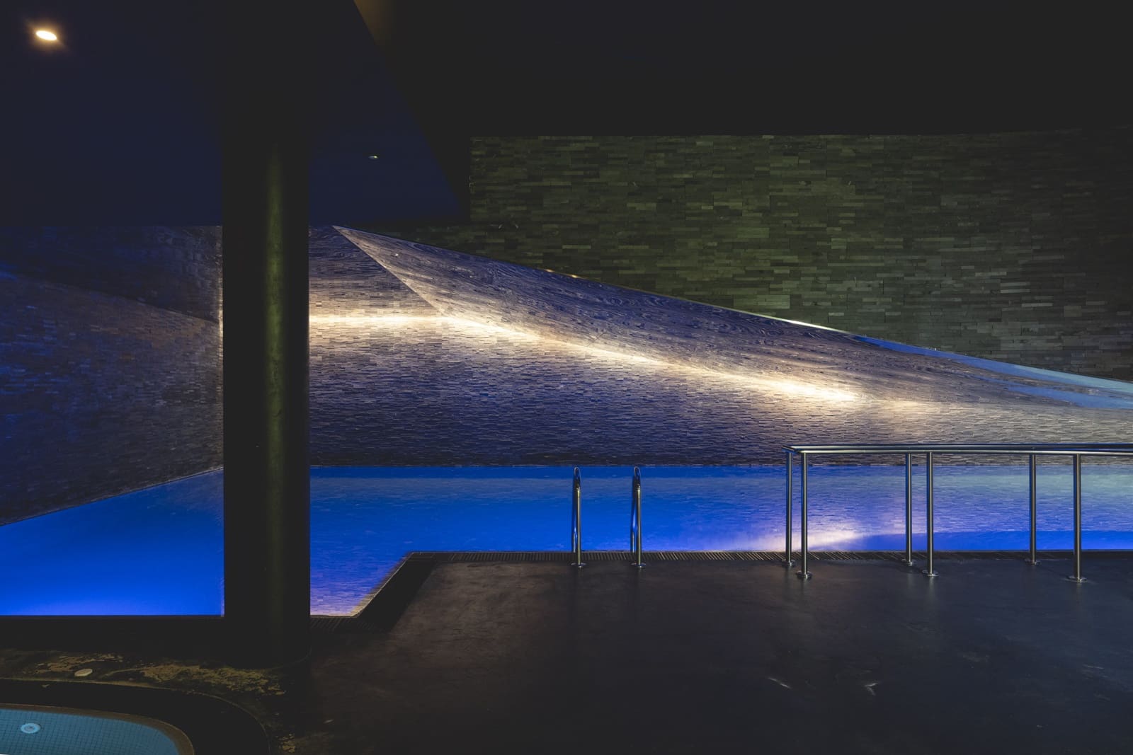 3 soveværelse Penthouse til salg i Barcelona by med swimmingpool garage - € 14.300.000 (Ref: 9944399)