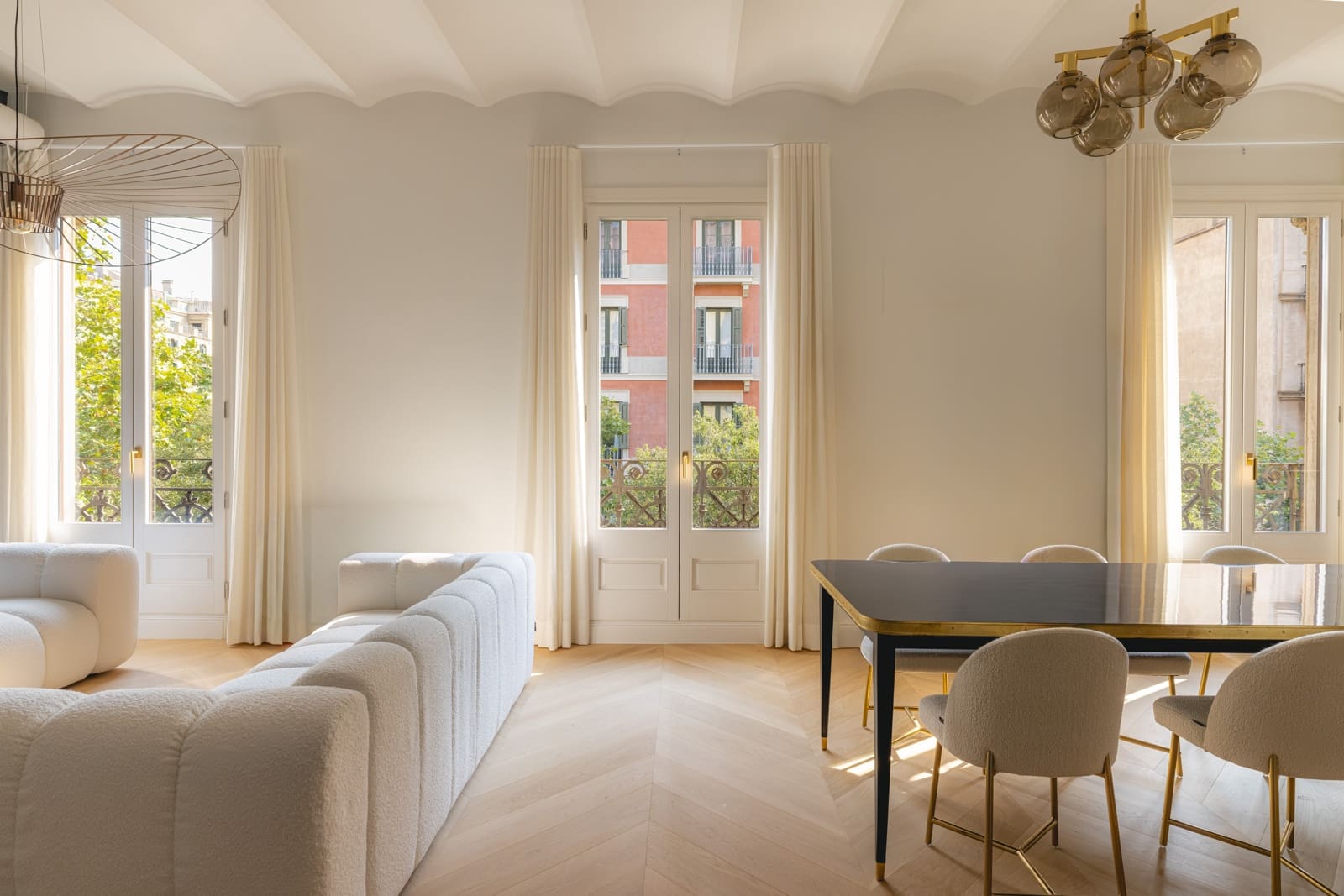 3 soveværelse Lejlighed til salg i Barcelona by - € 1.790.000 (Ref: 9948630)