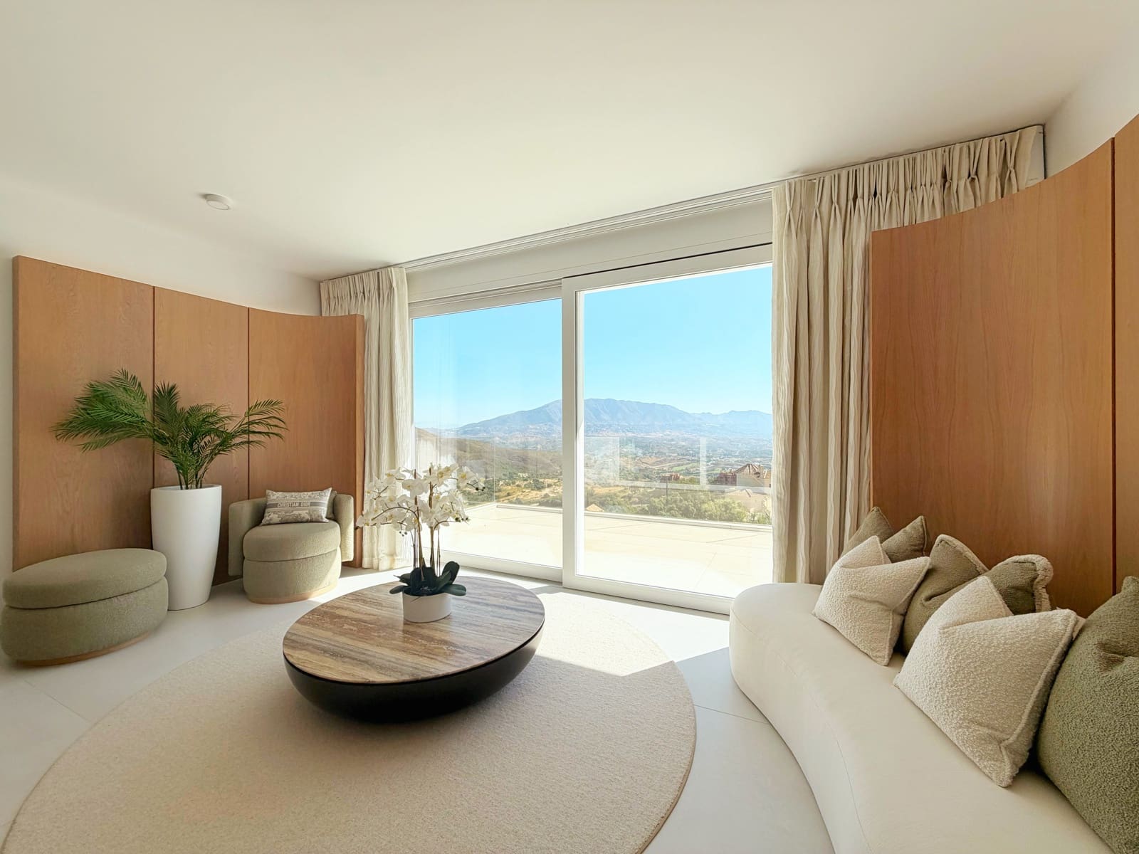 4 slaapkamer Villa te koop in Mijas met zwembad garage - € 3.300.000 (Ref: 10000142)