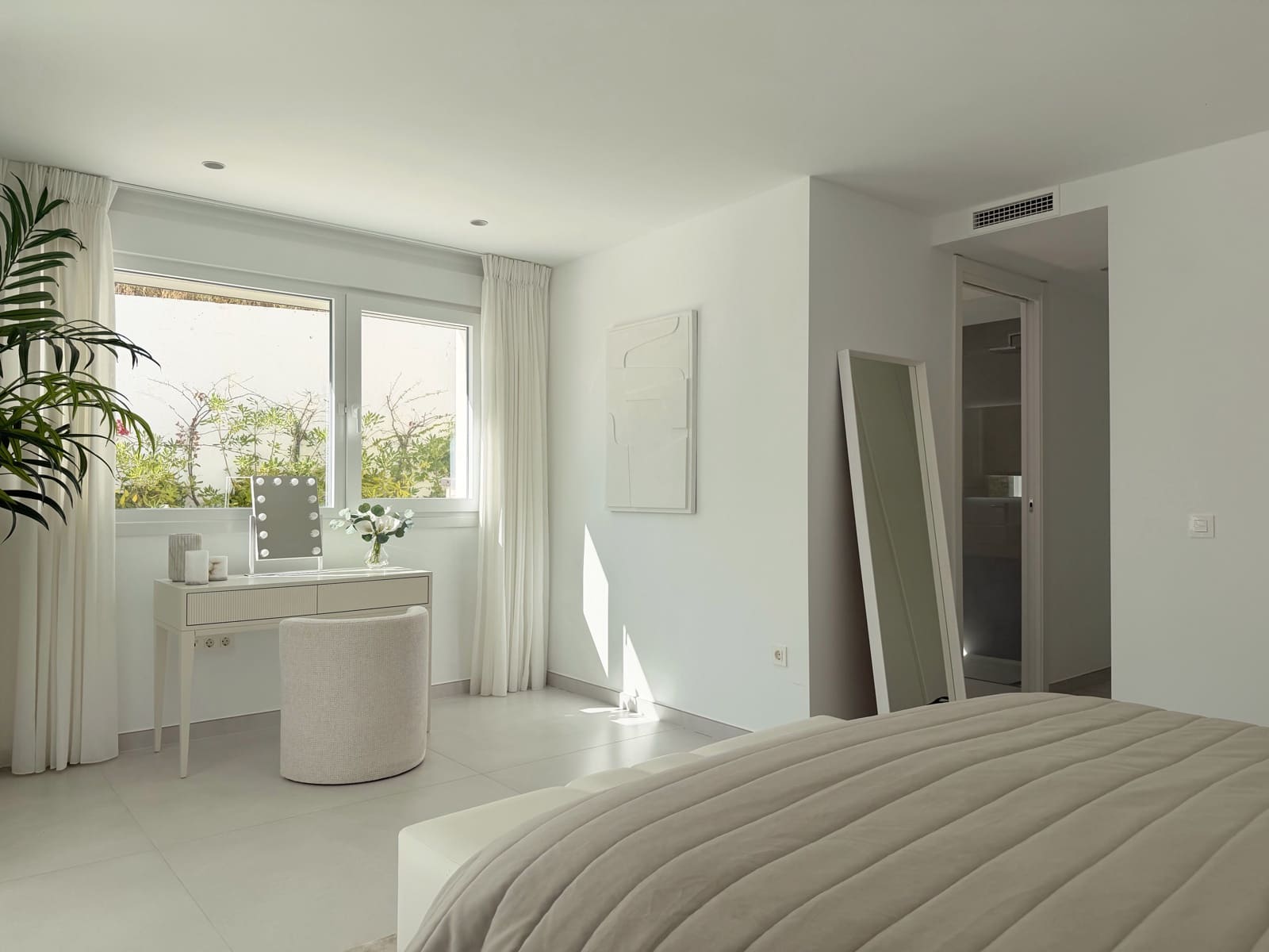4 slaapkamer Villa te koop in Mijas met zwembad garage - € 3.300.000 (Ref: 10000142)