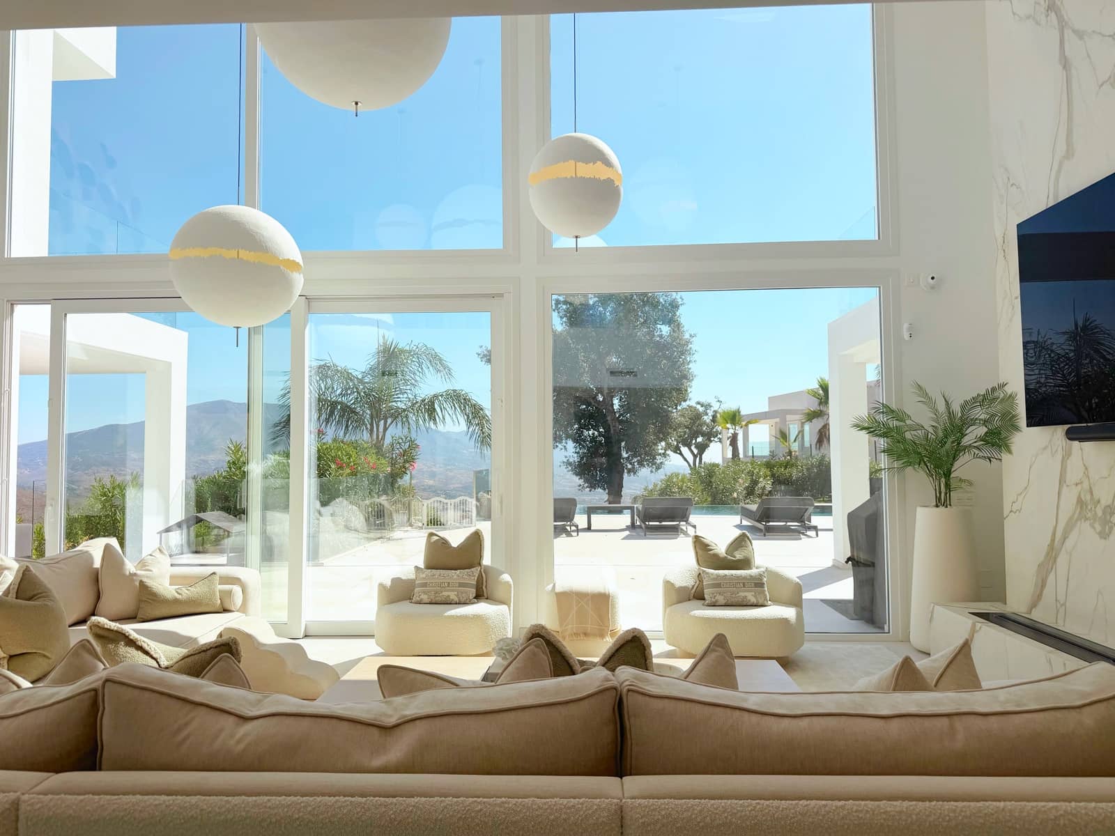 4 slaapkamer Villa te koop in Mijas met zwembad garage - € 3.300.000 (Ref: 10000142)