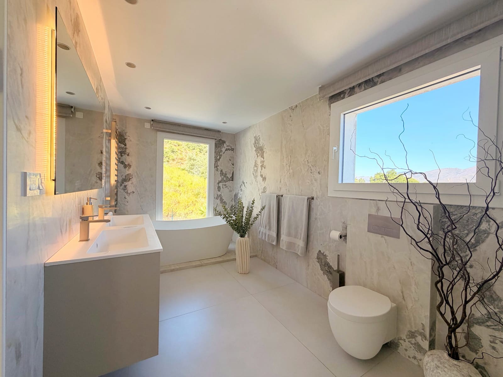 4 slaapkamer Villa te koop in Mijas met zwembad garage - € 3.300.000 (Ref: 10000142)