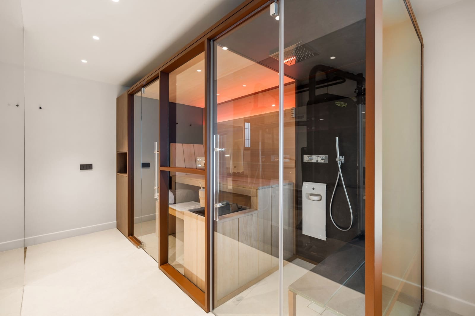 3 bedroom Villa for sale in Golden Mile with pool garage - € 4,950,000 (Ref: 10020355)