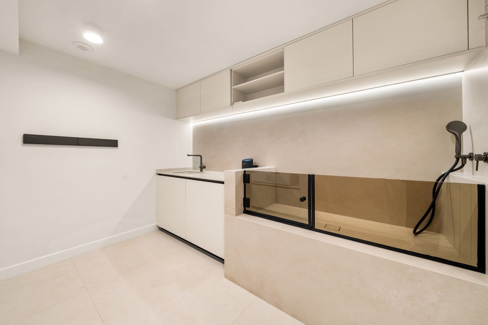 3 bedroom Villa for sale in Golden Mile with pool garage - € 4,950,000 (Ref: 10020355)