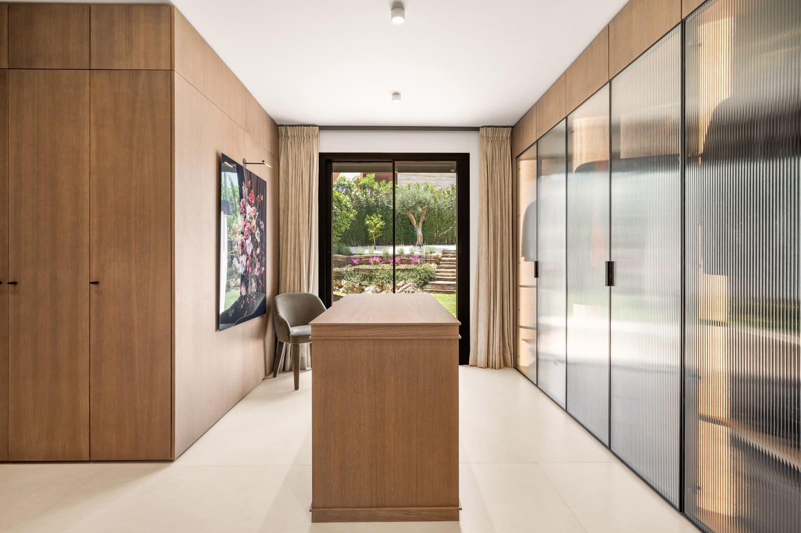 3 bedroom Villa for sale in Golden Mile with pool garage - € 4,950,000 (Ref: 10020355)
