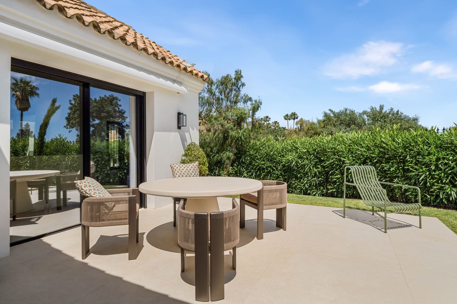 3 bedroom Villa for sale in Golden Mile with pool garage - € 4,950,000 (Ref: 10020355)