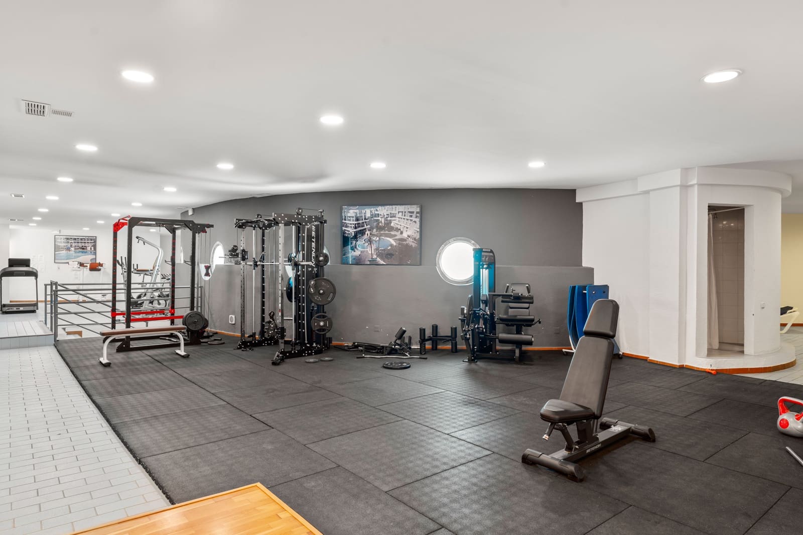 3 bedroom Apartment for sale in Marbella with pool garage - € 2,450,000 (Ref: 10026960)
