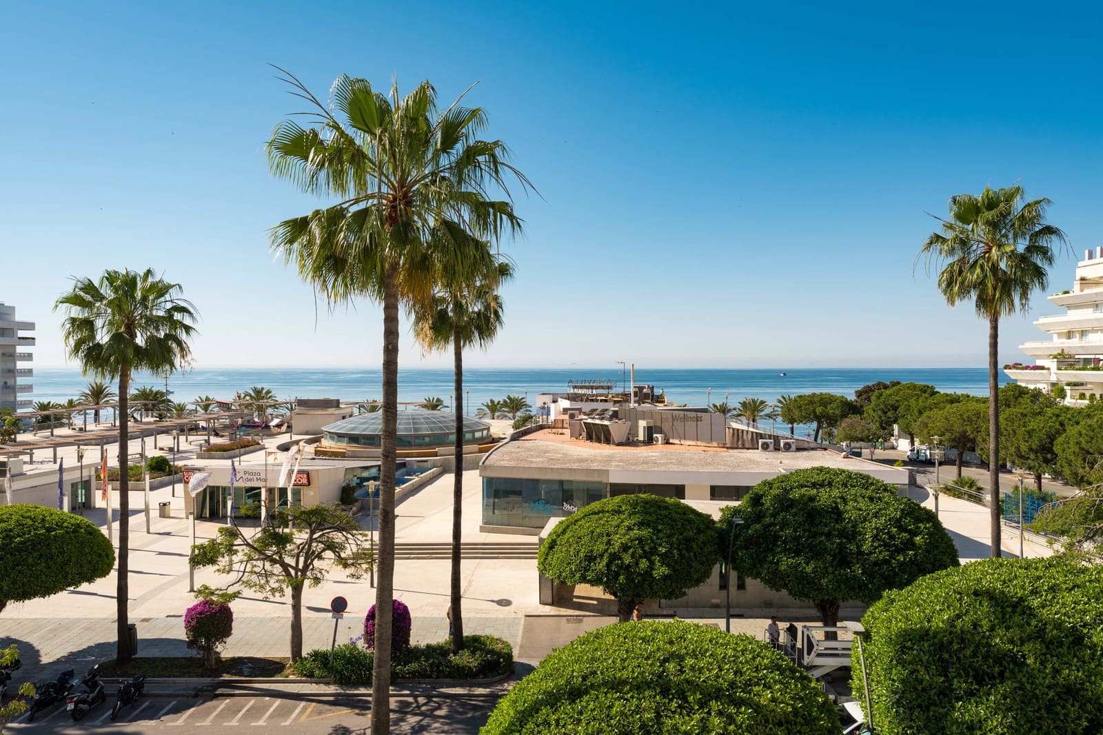 3 bedroom Apartment for sale in Marbella with pool garage - € 2,450,000 (Ref: 10026960)