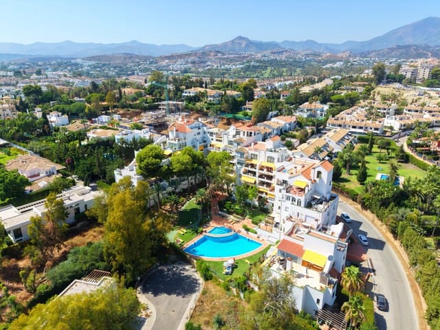 2 quarto Apartamento para venda em Atalaya-Isdabe, Estepona com piscina - 475 000 € (Ref: 10026962)