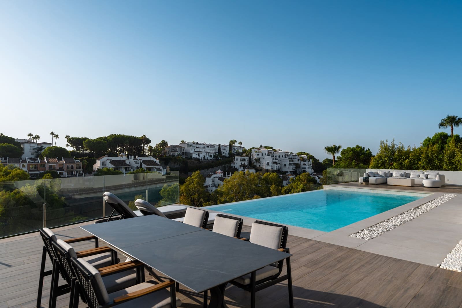 Chalet de 5 habitaciones en Benahavís en venta con piscina - 7.450.000 € (Ref: 10040727)