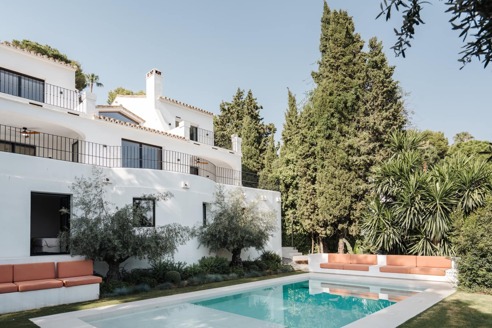 5 bedroom Villa for sale in El Madronal with pool garage - € 4,395,000 (Ref: 10047015)