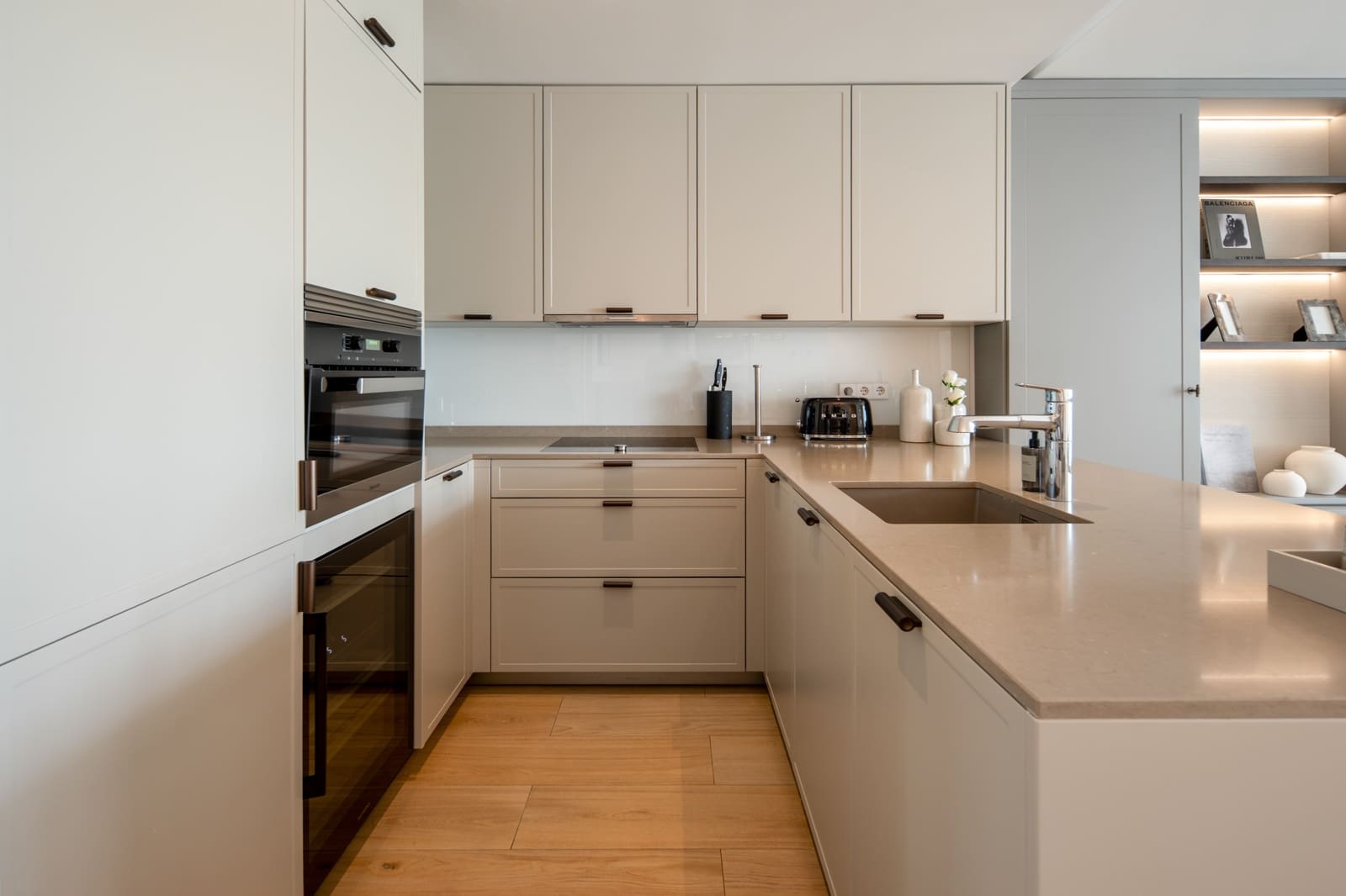 Apartamento de 3 habitaciones en Golden Mile en venta con piscina garaje - 4.495.000 € (Ref: 10048909)