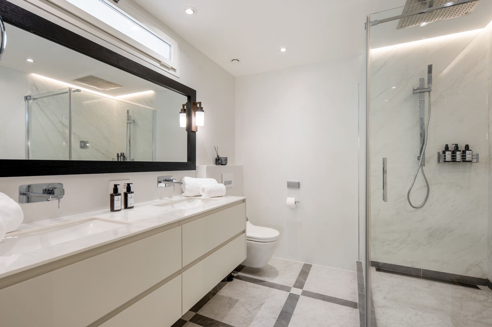 Apartamento de 3 habitaciones en Golden Mile en venta con piscina garaje - 4.495.000 € (Ref: 10048909)