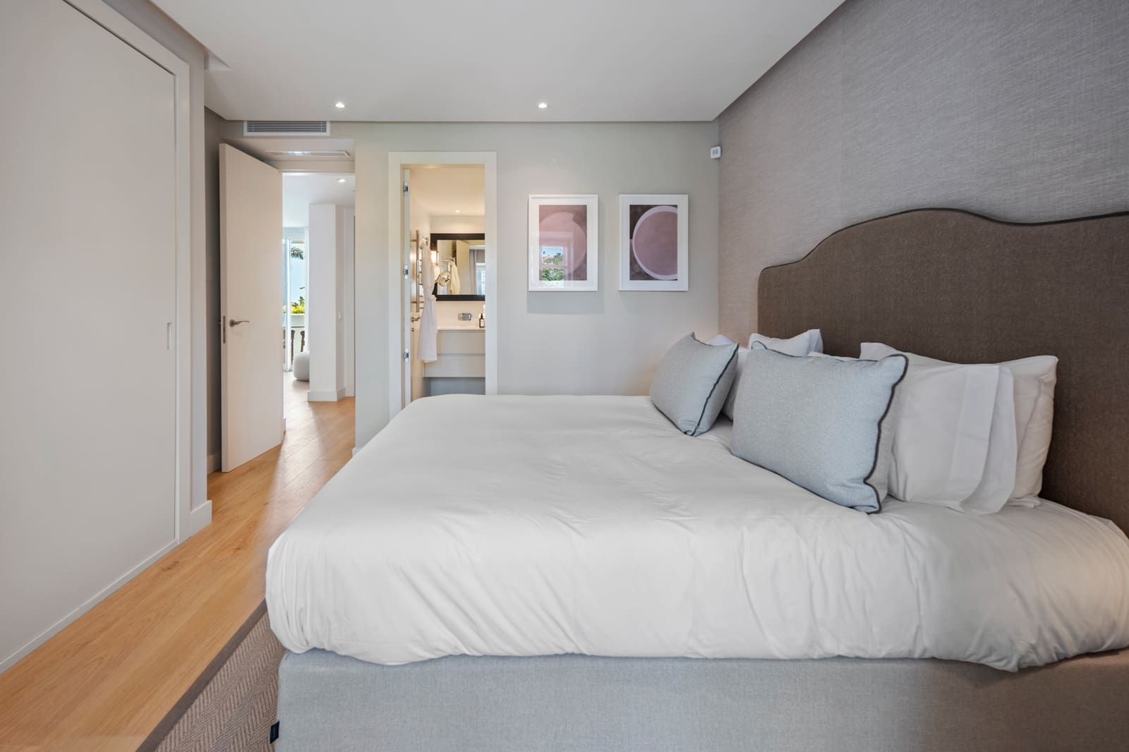 Apartamento de 3 habitaciones en Golden Mile en venta con piscina garaje - 4.495.000 € (Ref: 10048909)