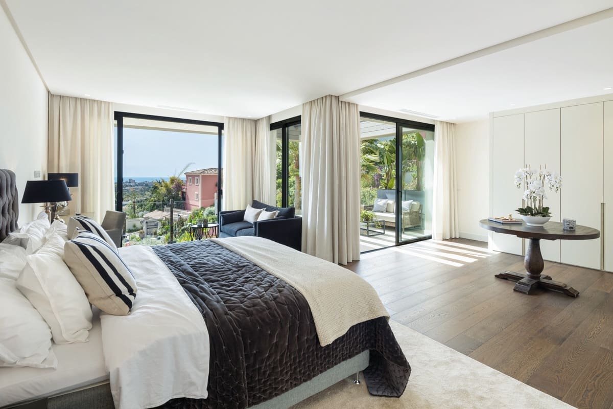 5 quarto Moradia para venda em Nueva Andalucia com piscina - 5 695 000 € (Ref: 10075444)