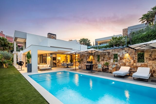 5 sovrum Villa till salu i Nueva Andalucia, Marbella med pool - 5 695 000 € (Ref: 10075444)
