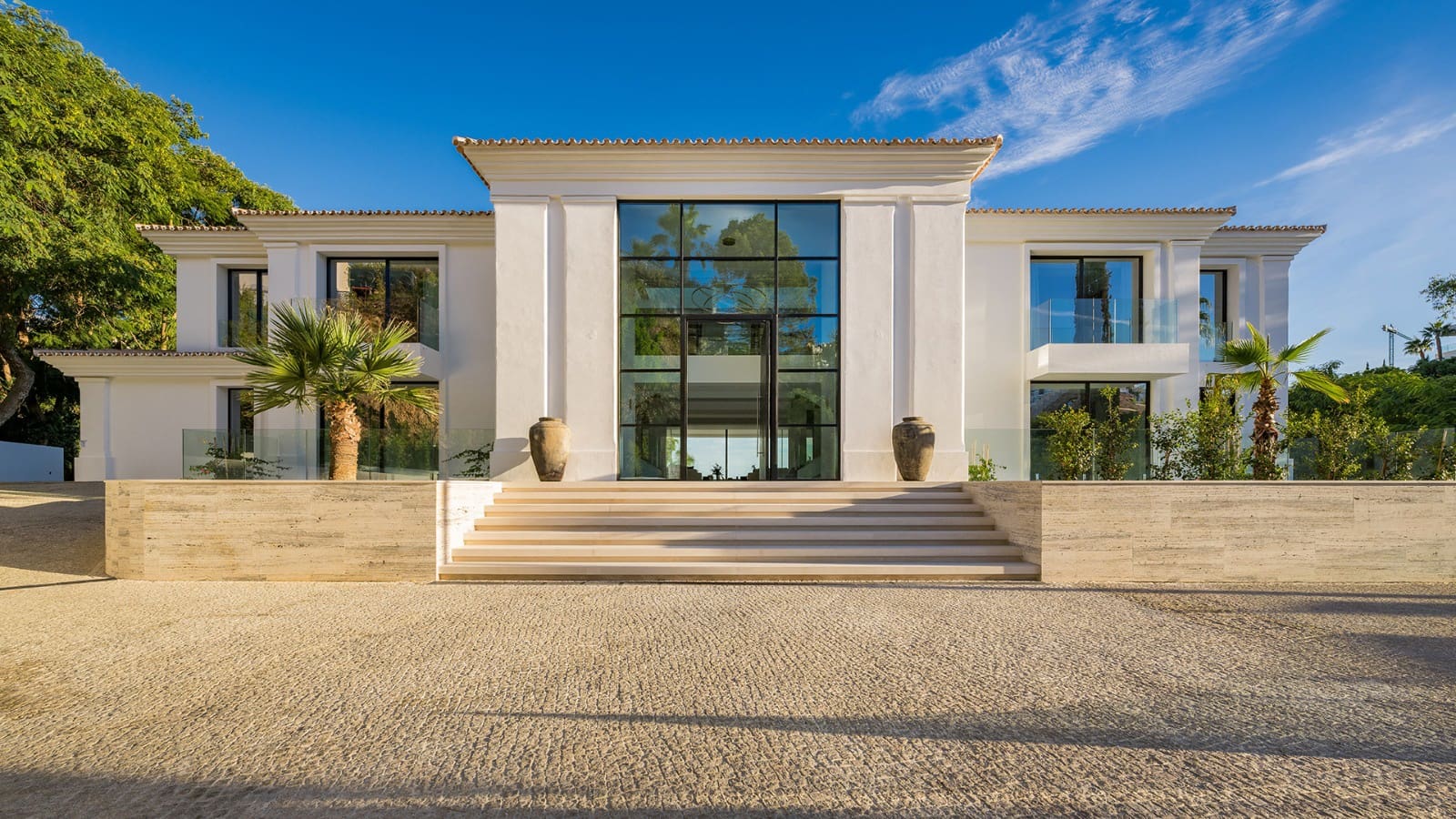 7 Zimmer Villa zu verkaufen in La Quinta mit Pool Garage - 13.500.000 € (Ref: 10075445)