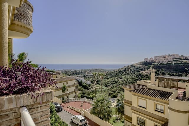 2 bedroom Apartment for sale in Calahonda, Mijas with pool - € 345,000 (Ref: 10080588)
