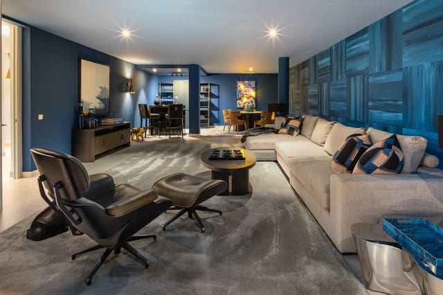 5 slaapkamer Villa te koop in El Paraiso, Estepona met zwembad garage - € 2.340.000 (Ref: 10099810)