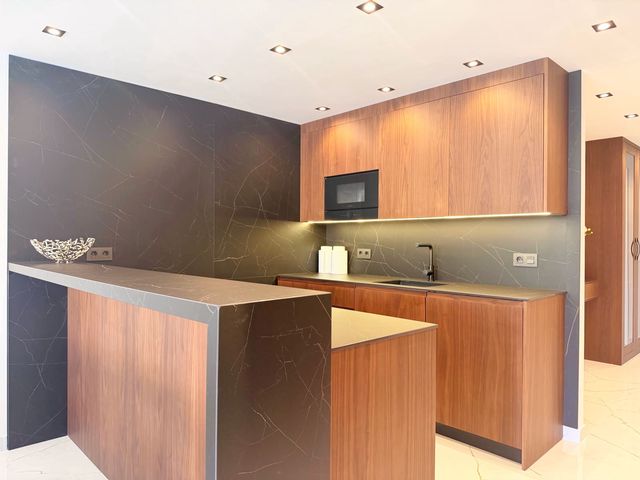 Apartamento de 3 habitaciones en Nueva Andalucia, Marbella en venta con piscina garaje - 1.249.000 € (Ref: 10099811)