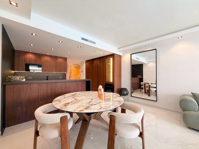 Apartamento de 3 habitaciones en Nueva Andalucia, Marbella en venta con piscina garaje - 1.249.000 € (Ref: 10099811)