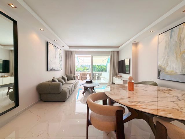 Apartamento de 3 habitaciones en Nueva Andalucia, Marbella en venta con piscina garaje - 1.249.000 € (Ref: 10099811)