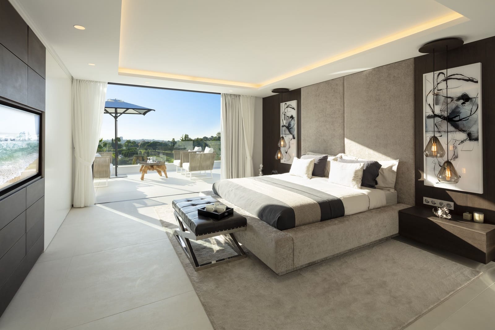 5 bedroom Villa for sale in Nueva Andalucia with pool garage - € 5,500,000 (Ref: 10115556)