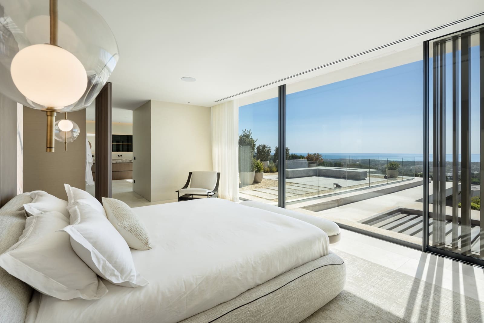 5 bedroom Villa for sale in Sotogrande with pool garage - € 12,500,000 (Ref: 10128241)