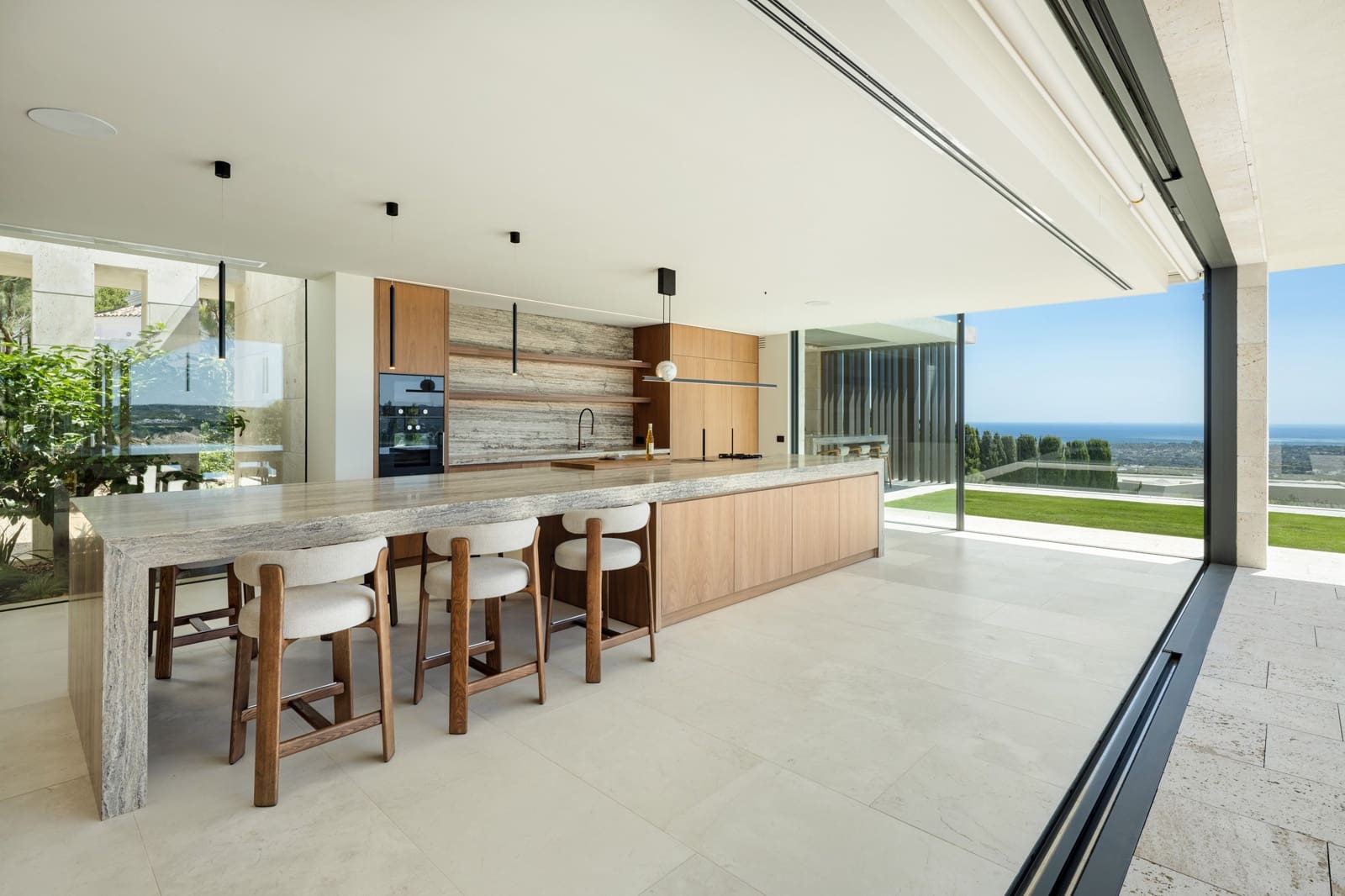 5 bedroom Villa for sale in Sotogrande with pool garage - € 12,500,000 (Ref: 10128241)