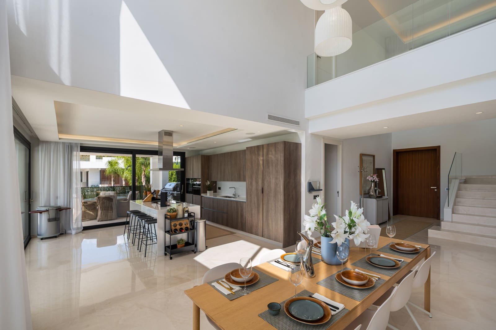 5 chambre Villa/Maison à vendre à Nueva Andalucia avec piscine garage - 4 295 000 € (Ref: 10148436)