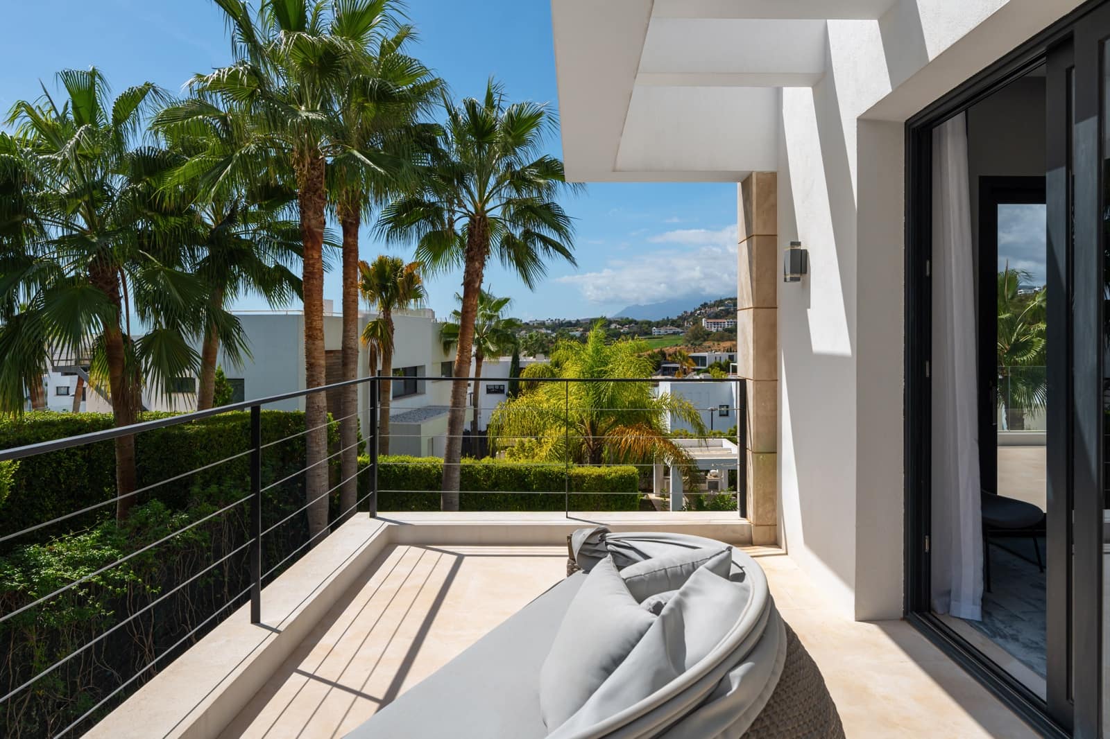 5 chambre Villa/Maison à vendre à Nueva Andalucia avec piscine garage - 4 295 000 € (Ref: 10148436)