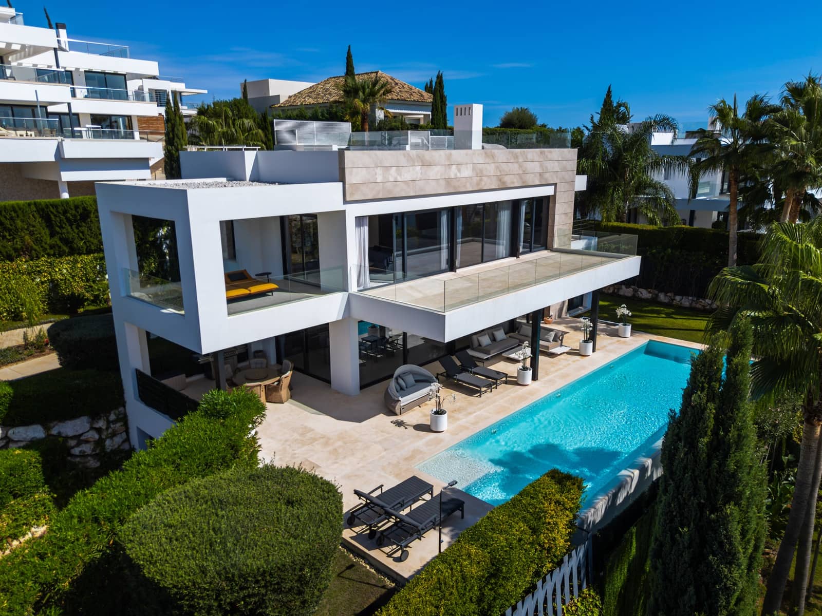 5 chambre Villa/Maison à vendre à Nueva Andalucia avec piscine garage - 4 295 000 € (Ref: 10148436)